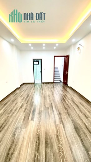 BÁN NHÀ NGỌC THỤY 40M2 5 TẦNG Ô TÔ CON ĐỖ CỬA VÀO NHÀ 4.3 TỶ