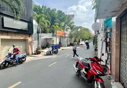 Nhà mới vào ở ngay, 4 tầng Ngô Gia Tự Q10 ngang gần 5m nhỉnh 4 tỷ.