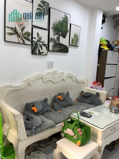 Nhà mới vào ở ngay, 4 tầng Ngô Gia Tự Q10 ngang gần 5m nhỉnh 4 tỷ.