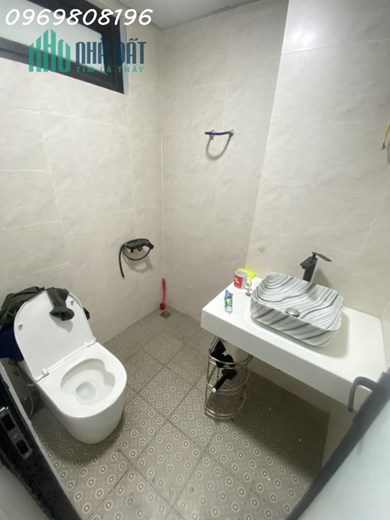 Bán nhà phố Thái Hà, 4 tầng, nở hậu, nhà đẹp ở luôn, 2 thoáng, vài bước ô tô.