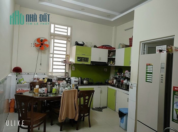 Chính chủ cần bán nhà nhà 1 trệt 2 lầu tại phường Tân Tạo, Quận Bình Tân, TP HCM