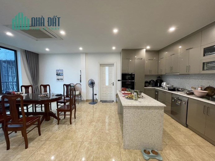 Biệt Thự Nhà Vườn Khu Đô thị Việt Hưng 200m2 x 5 tầng thang máy, 9 ngủ, phù hợp ở kết hợp thuê VP