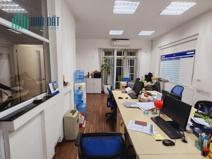 Bán nhà mặt phố Thái Hà, vỉa hè rộng, sổ vuông, mặt tiền rộng, kinh doanh đỉnh, 7 tầng, 31 tỷ.