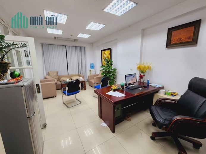 Bán nhà mặt phố Thái Hà, vỉa hè rộng, sổ vuông, mặt tiền rộng, kinh doanh đỉnh, 7 tầng, 31 tỷ.