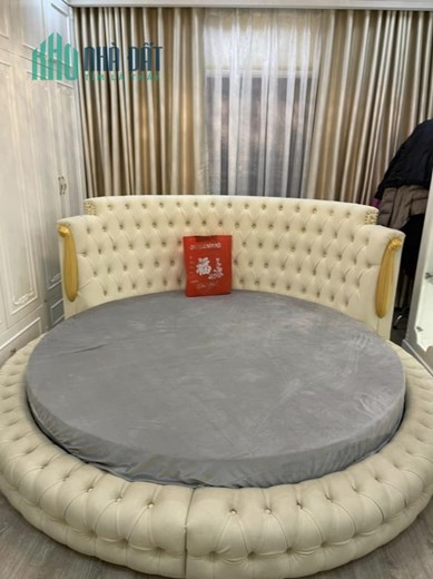 Bán Nhà Quận Thanh Xuân.Thang máy, Ôto cất trong nhà 42m.x6 tầng MT 3,9m