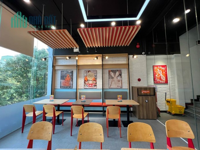 Bán siêu phẩm Mặt Phố Trần Quốc Hoàn, Cầu Giấy, 60m2, mặt tiền 7m, kinh doanh bất chấp mọi loại