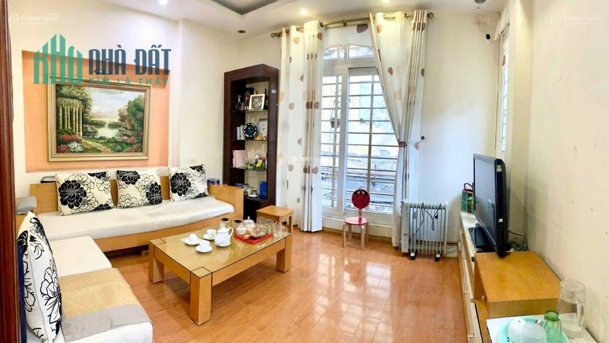 Cho thuê nhà 45m2x4 tầng 4pn 11tr Láng Hạ full đồ