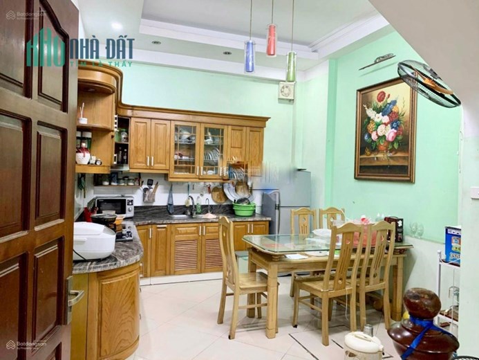 Cho thuê nhà 45m2x4 tầng 4pn 11tr Láng Hạ full đồ