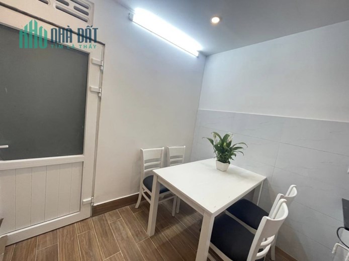 Cần bán nhà đẹp đường Bạch Đằng 2 mặt tiền giá chỉ 2.7 tỷ