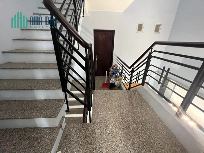 Bán Nhà MẶT TIỀN 20M – Khu VIP Quận 8 - 120m2 - 5 TẦNG,