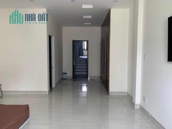 Bán Nhà MẶT TIỀN 20M – Khu VIP Quận 8 - 120m2 - 5 TẦNG,