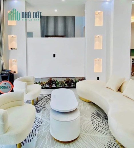 Bán biệt thự mới 1 trệt 3 lầu đường Xô Viết Nghệ Tĩnh, Vũng Tàu.
