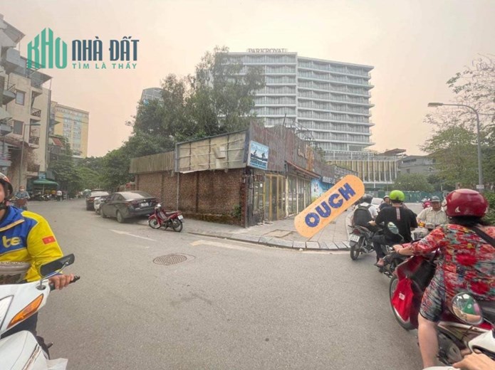 Bán nhà mặt phố Trích Sài, View hồ Tây, Lô góc, MT 30m, 770m2, GPXD 11 tầng, 360 tỷ