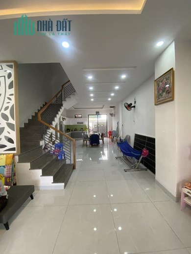 Bán gấp nhà Mỹ Gia ngay trường học , bệnh viện quốc tế , cách đường Võ Nguyên Giáp 300m
