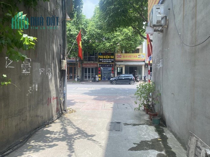 MẶT NGÕ Ô TÔ, 10m RA PHỐ, XÂY CCMN, 8 TẦNG GARA Ô TÔ, GIÁ ĐẦU TƯ

Thạch Bàn 54 Đất 3.5mặt tiền x