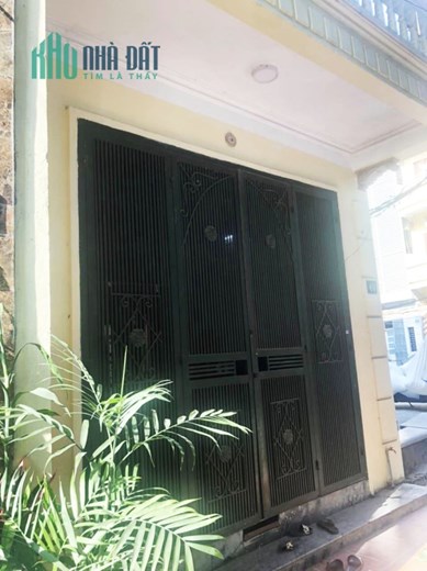 Bán nhà gấp Mặt ngõ Lê Thanh Nghị giá 5,7 tỷ, 50m x 4T, SĐCC. ưng giao nhà luôn