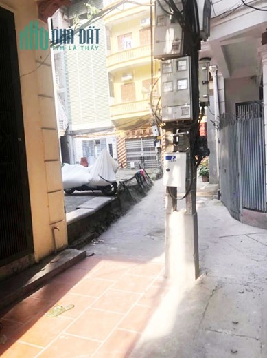 Bán nhà gấp Mặt ngõ Lê Thanh Nghị giá 5,7 tỷ, 50m x 4T, SĐCC. ưng giao nhà luôn
