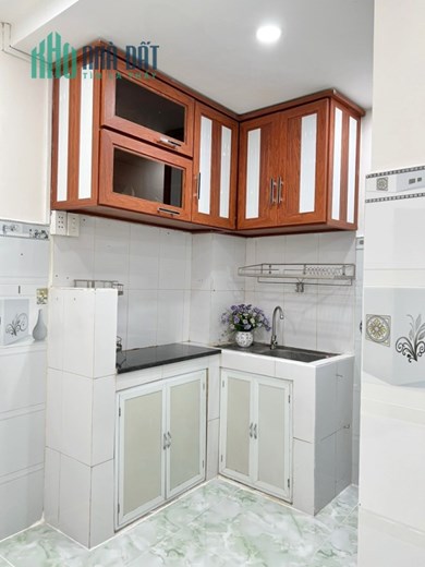 Nhà mới 3 tầng sát đường Phạm Thế Hiển P3Q8. Giá 2,28 tỷ bớt lộc