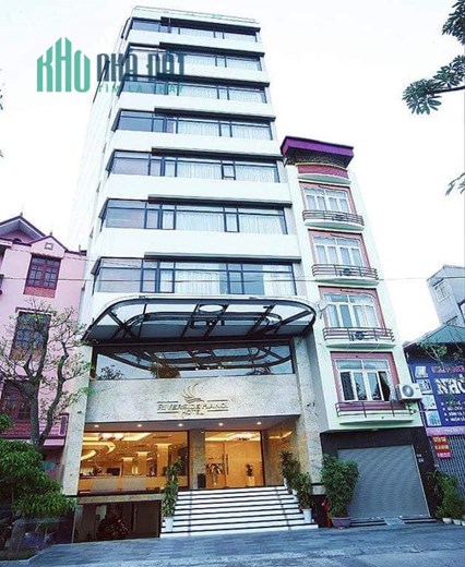 Bán khách sạn 4 sao mặt phố Nguyễn Đình Hoàn, CG, DT 2tỷ/tháng, 350m2, MT 12m, 150 tỷ