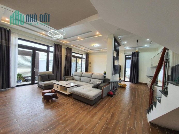 Bán nhà 1 trệt 1 lầu mới xây phường 8, thành phố Đà Lạt, gần trung tâm