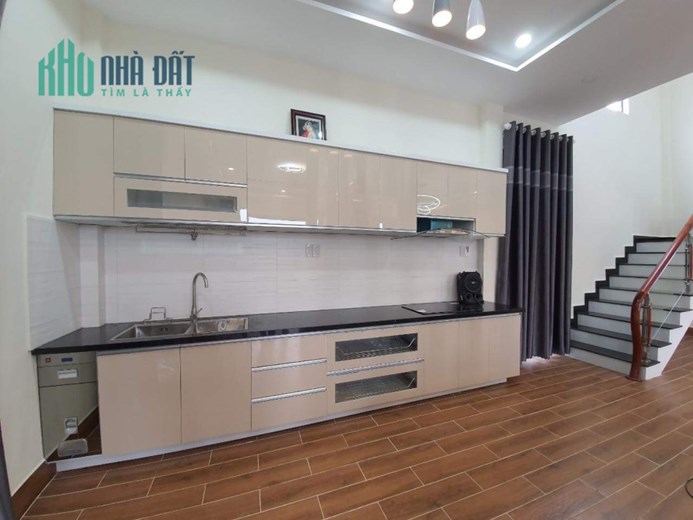 Bán nhà 1 trệt 1 lầu mới xây phường 8, thành phố Đà Lạt, gần trung tâm