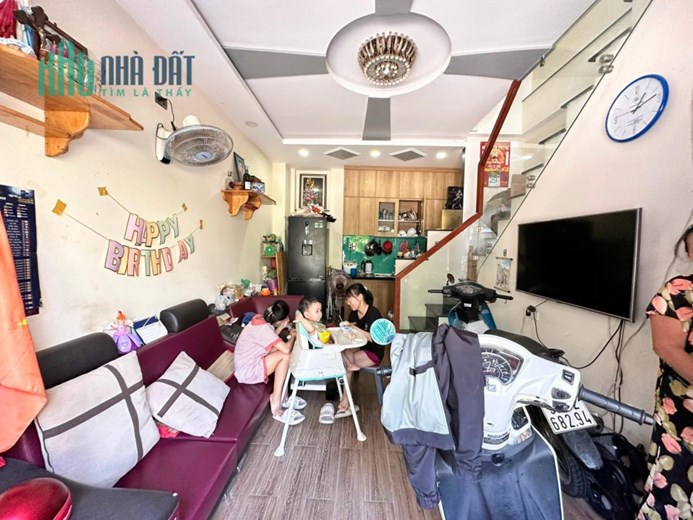 GIẢM SÂU GIÁ CHỈ CÒN 2.99 TỶ (BỚT LỘC) - VIP TÂN BÌNH - HẺM THÔNG TỨ TUNG - 4 X 6,  4 TẦNG BTCT
