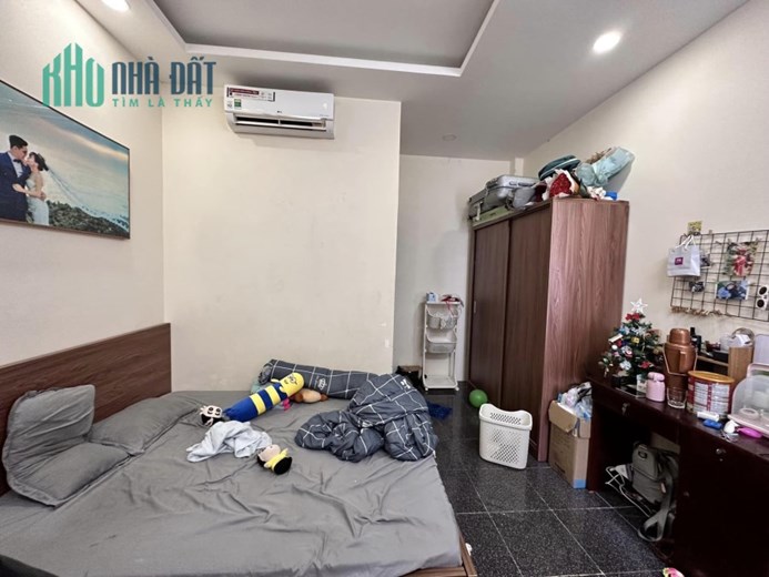 GIẢM SÂU GIÁ CHỈ CÒN 2.99 TỶ (BỚT LỘC) - VIP TÂN BÌNH - HẺM THÔNG TỨ TUNG - 4 X 6,  4 TẦNG BTCT