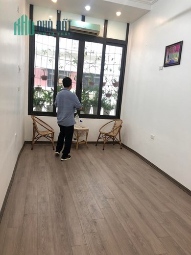 Chúc mừng Anh/Chị đã may mắn xem được căn nhà đẹp ở ngõ Khâm Thiên, giá chỉ nhỉnh 3 tỷ.