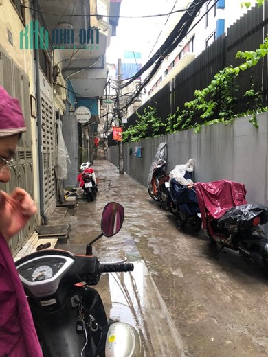 Chúc mừng Anh/Chị đã may mắn xem được căn nhà đẹp ở ngõ Khâm Thiên, giá chỉ nhỉnh 3 tỷ.