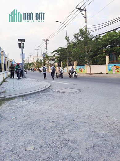 KHÁCH THÍCH LÀ CHỐT - HƠN 106M2, NGANG 6M CỰC HIẾM - TẶNG DÃY PHÒNG TRỌ SẴN DÒNG TIỀN. CHỈ HƠN 4 TỶ