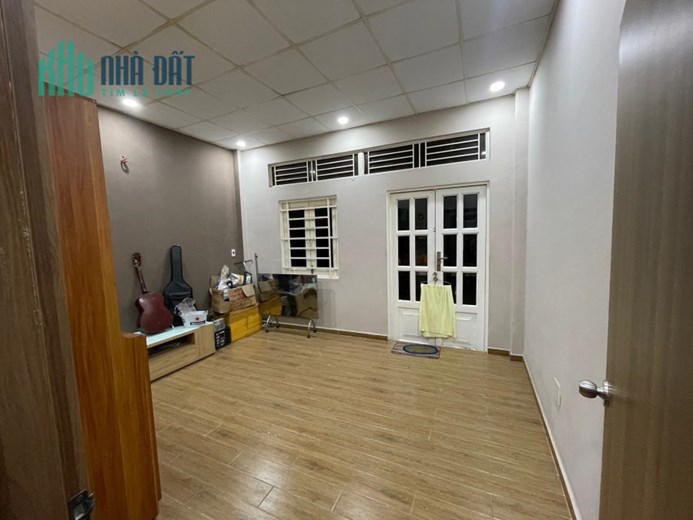 Bán Nhà Ngay Mặt Tiền Kinh Doanh Phạm Hùng - Quận 8, 64m2, giá rẻ