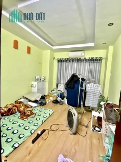 Bán nhà Mai Động, 30m x 5 tầng, 3.2 tỷ, ngõ nông, gần phố