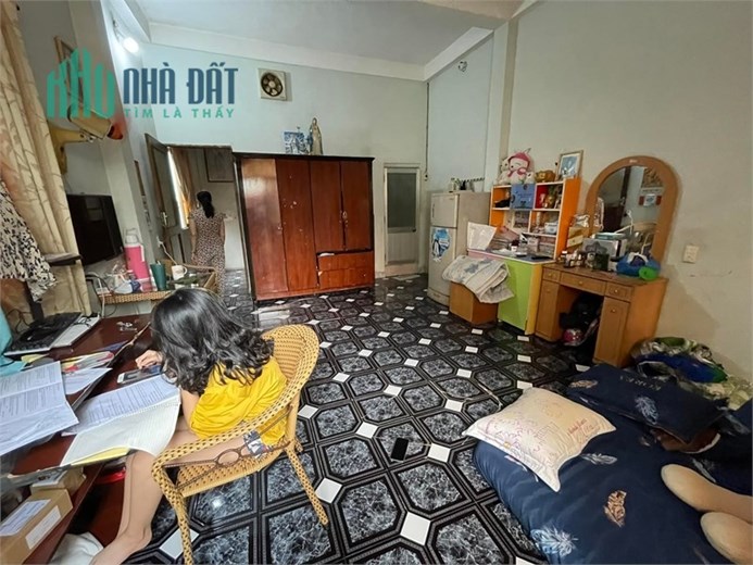 QUẬN 3 DT42M2 HẺM XE HƠI THÔNG HẺM 611 HOÀNG SA - NHÀ LÔ GÓC