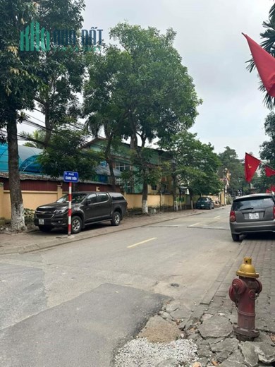 BÁN ĐẤT VÀNG TẶNG NHÀ HAI TẦNG MẶT PHỐ GIANG BIÊN QUẬN LONG BIÊN