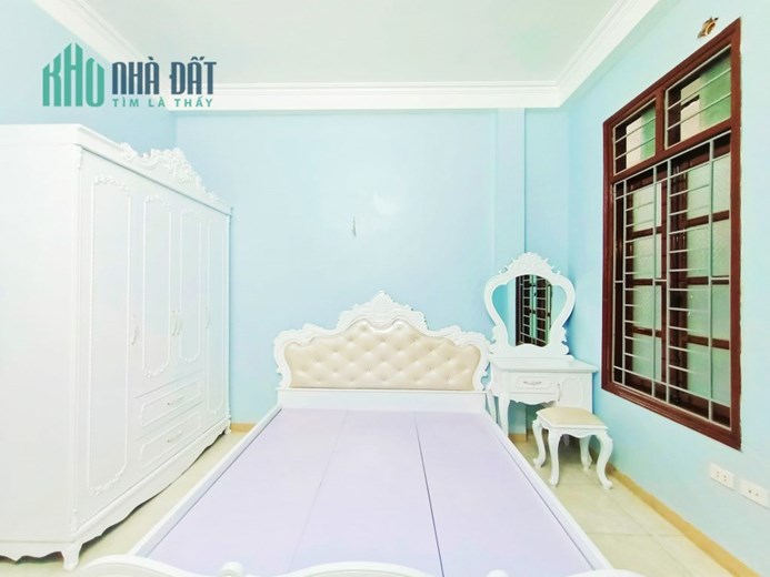 Nhà Nguyễn Khoái - Hoàng Mai 36m2*5 Tầng giá 2.98 Tỷ
