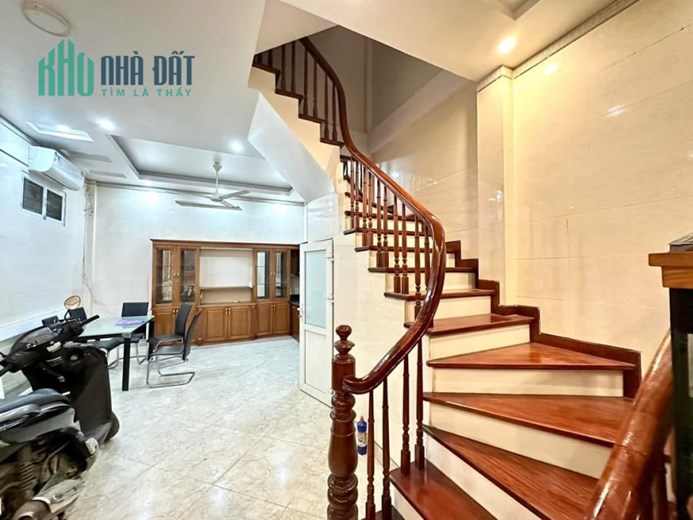 BÁN NHÀ-MẶT NGÕ THÔNG-ÔTÔ VÀO NHÀ-KINH DOANH-Ở NGAY-45M 7xTỶ-ĐÊ TRẦN KHÁT CHÂN