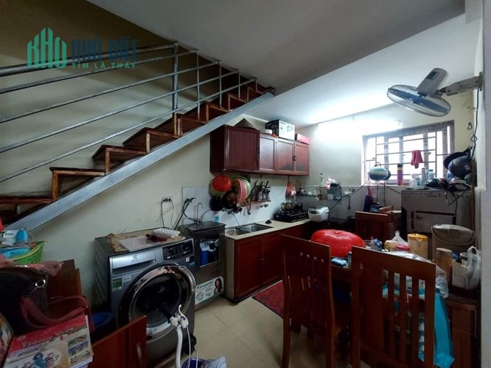 BÁN NHÀ ĐƯỜNG TÂY SƠN, NHÀ 39M x 4 TẦNG GẦN PHỐ THÔNG THOÁNG VỀ Ở NGAY GIÁ CHỈ 3,8 TỶ