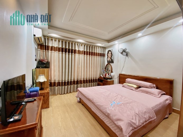 Bán nhà ngõ 202 Miếu Hai Xã, diện tích 51m 4 tầng đẹp, GIÁ 3.25 tỉ