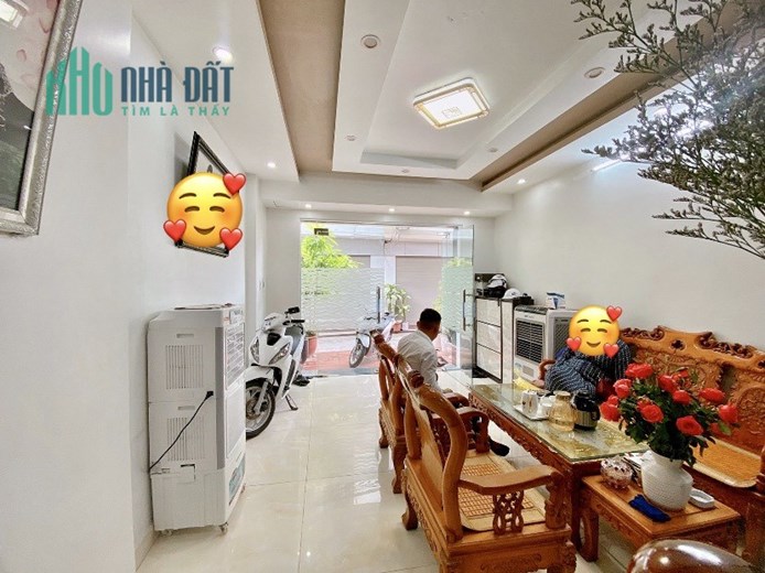 Bán nhà ngõ 202 Miếu Hai Xã, diện tích 51m 4 tầng đẹp, GIÁ 3.25 tỉ