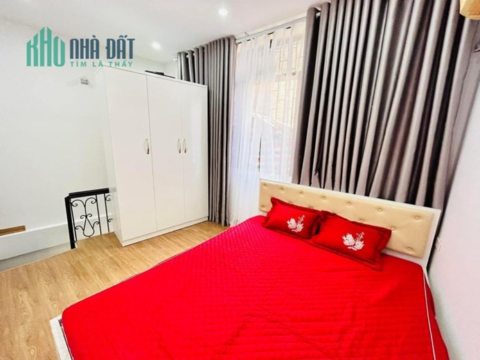 BÁN NHÀ PHỐ ĐẠI LA DT:18M2 2 TẦNG 2 PHÒNG NGỦ GIÁ 1.7 TỶ QUẬN HAI BÀ TRƯNG FUN NỘI THẤT ĐẦY ĐỦ
