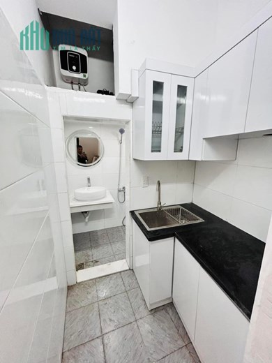 BÁN NHÀ PHỐ ĐẠI LA DT:18M2 2 TẦNG 2 PHÒNG NGỦ GIÁ 1.7 TỶ QUẬN HAI BÀ TRƯNG FUN NỘI THẤT ĐẦY ĐỦ