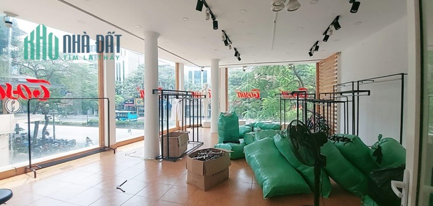 Nhà lô góc mặt phố Nguyễn Văn Cừ-Long Biên, 55m x 4tầng, thông sàn, vỉa hè 8m, đắc địa kinh doanh