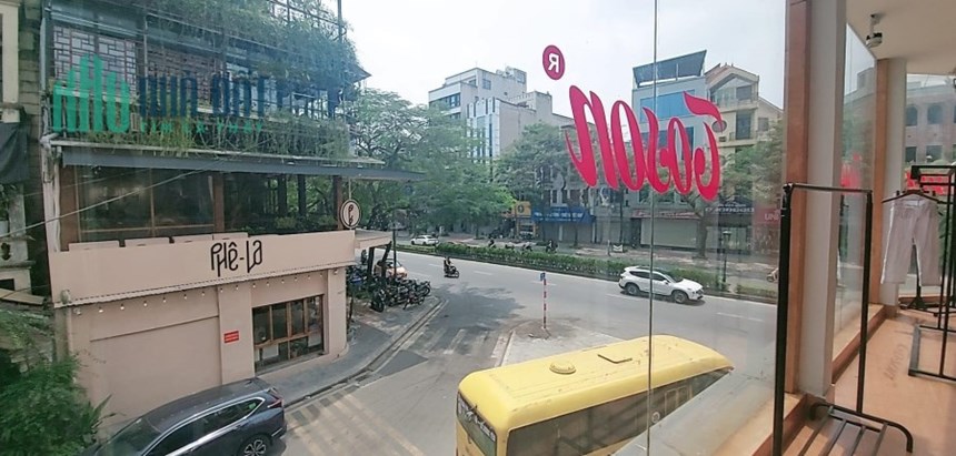 Nhà lô góc mặt phố Nguyễn Văn Cừ-Long Biên, 55m x 4tầng, thông sàn, vỉa hè 8m, đắc địa kinh doanh