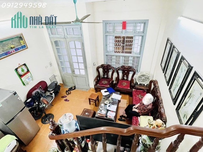 Bán Đất Tặng nhà phố Xã Đàn lô góc KD Ôtô vào nhà 45m 4 tầng MT 4,6m chỉ 6 tỷ.