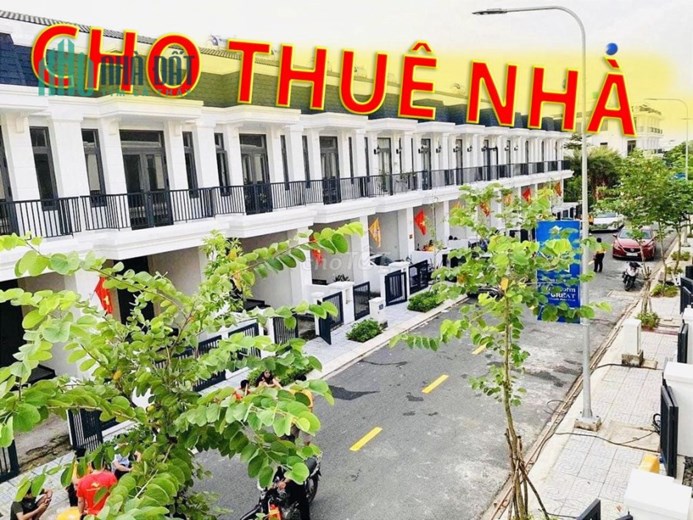 nhà cho thuê nguyên căn GIẢM CHỈ CÒN 5 TRIỆU / tháng,dọn vào ở ngay