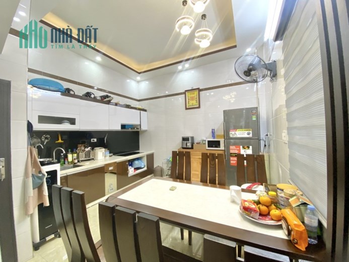 Bán nhà 4 tầng mới đẹp, diện tích 43m, GIÁ 2.98 tỉ tại Miếu Hai Xã, Lê Chân ngõ nông