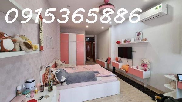 Cần bán gấp căn nhà ngõ 461 ngách 47 phố Minh Khai DT sổ hồng 40m² x 3 tầng cũ giá 3,3 tỷ.