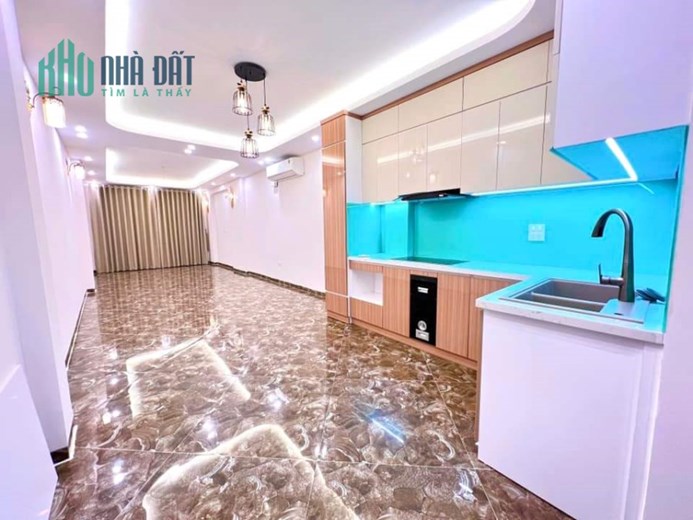 Phân lô Hoàng Đạo Thành 40M 5T LÔ GÓC  full nội thất, Ô tô. Giá 6.2 tỷ