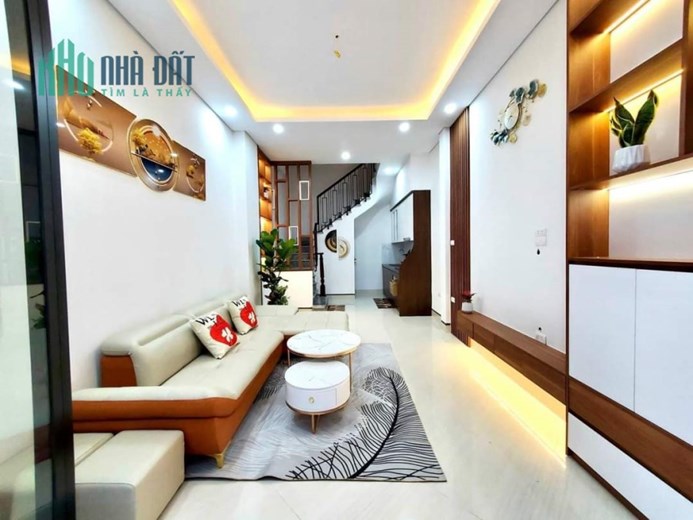 Hoàng Đạo Thành - Kim Giang 5 tầng tặng nội thất, Ô tô tránh 20m. Nhỉnh 4 tỷ