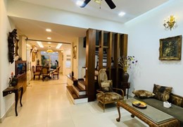Bán gấp nhà mặt phố Hoàng Ngọc Phách, Đống Đa, 80m, 4 tầng, mt 10m, giá: 31 tỷ
